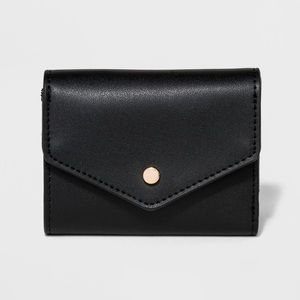 NWT! Classic Mini Wallet - Black